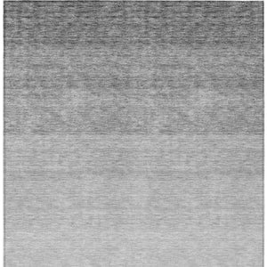 Homeroots 3' Beige And Ivory Ombre Area Rug - Stylish, Washable Design For Indoor & Outdoor Use, Durable Fun! 3' X 5' Polyester 595811