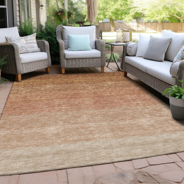 Homeroots 3' Beige And Ivory Ombre Area Rug - Stylish, Washable Design For Indoor & Outdoor Use, Durable Fun! 5' X 8' Polyester 595824