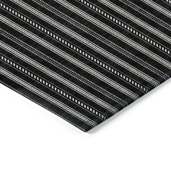 HomeRoots 5' Black and Ivory Striped Area Rug – Durable, Washable Design Perfect for Indoor and Outdoor Spaces 5' X 8' 595848
