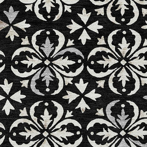Homeroots 3' Black And Ivory Floral Washable Area Rug - Stylish And Versatile For Indoor Or Outdoor Use 8' X 10' Polyester 595928
