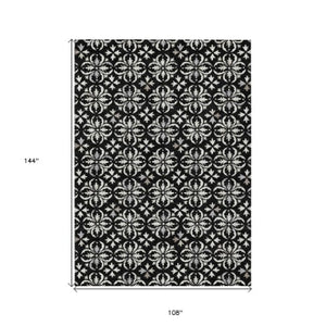 Homeroots 3' Black And Ivory Floral Washable Area Rug - Stylish And Versatile For Indoor Or Outdoor Use 9' X 12' Polyester 595929