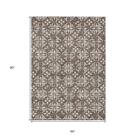 Homeroots 3' Black And Ivory Floral Washable Area Rug - Stylish And Versatile For Indoor Or Outdoor Use 5' X 8' Polyester 595932
