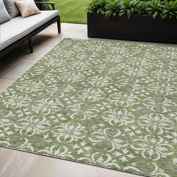 Homeroots 3' Black And Ivory Floral Washable Area Rug - Stylish And Versatile For Indoor Or Outdoor Use 8' X 10' Polyester 595946
