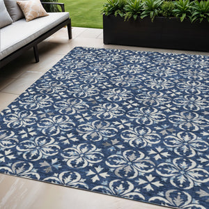 Homeroots 3' Black And Ivory Floral Washable Area Rug - Stylish And Versatile For Indoor Or Outdoor Use 5' X 8' Polyester 595974