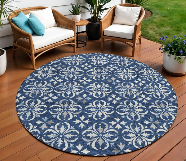 Homeroots 3' Black And Ivory Floral Washable Area Rug - Stylish And Versatile For Indoor Or Outdoor Use 8' Round Polyester 595975