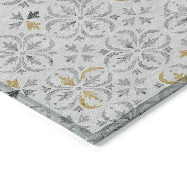Homeroots 3' Black And Ivory Floral Washable Area Rug - Stylish And Versatile For Indoor Or Outdoor Use 5' X 8' Polyester 595986