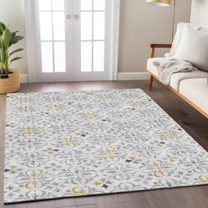 Homeroots 3' Black And Ivory Floral Washable Area Rug - Stylish And Versatile For Indoor Or Outdoor Use 9' X 12' Polyester 595989