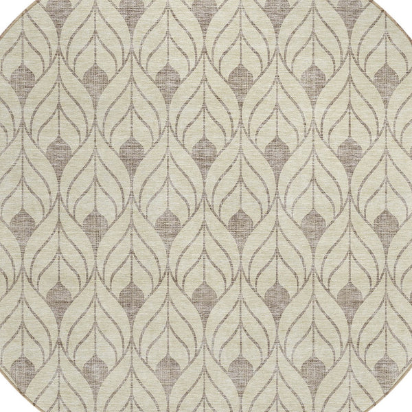 Homeroots 3' Beige And Taupe Geometric Washable Area Rug For Indoor Or Outdoor Use - Stylish And Durable 8' Round Polyester 595999