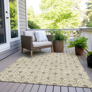 Homeroots 3' Beige And Taupe Geometric Washable Area Rug For Indoor Or Outdoor Use - Stylish And Durable 8' X 10' Polyester 596000