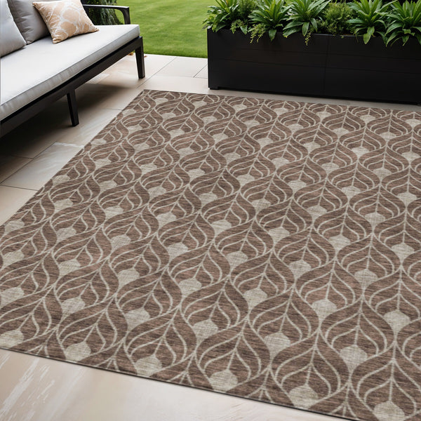 Homeroots 3' Beige And Taupe Geometric Washable Area Rug For Indoor Or Outdoor Use - Stylish And Durable 5' X 8' Polyester 596010