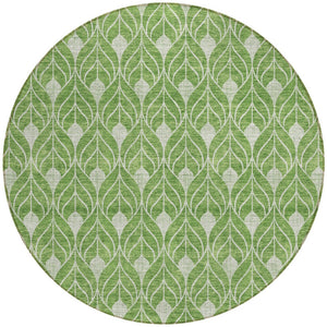 Homeroots 3' Beige And Taupe Geometric Washable Area Rug For Indoor Or Outdoor Use - Stylish And Durable 8' Round Polyester 596023