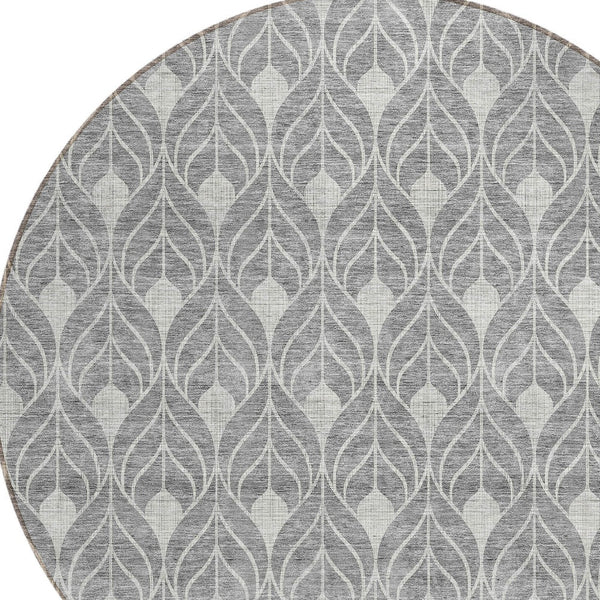 Homeroots 3' Beige And Taupe Geometric Washable Area Rug For Indoor Or Outdoor Use - Stylish And Durable 8' Round Polyester 596035