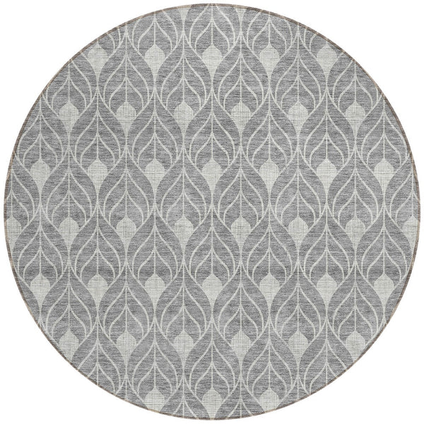 Homeroots 3' Beige And Taupe Geometric Washable Area Rug For Indoor Or Outdoor Use - Stylish And Durable 8' Round Polyester 596035