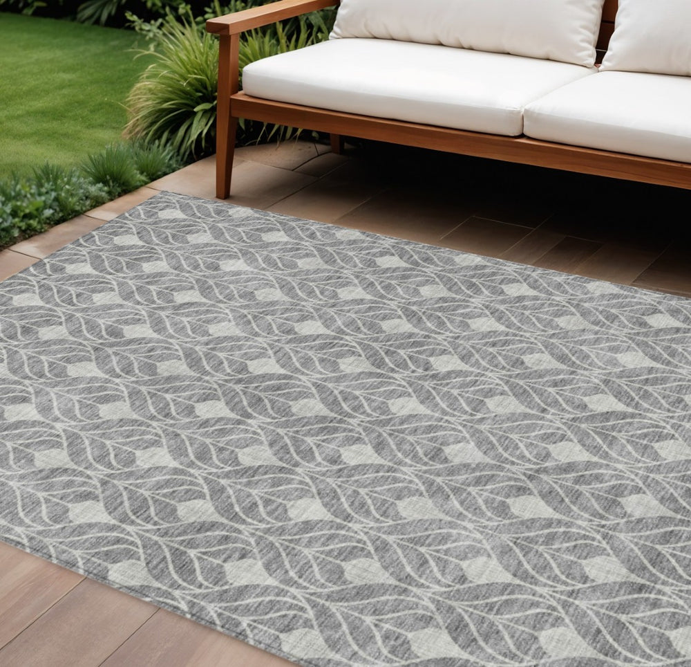 HomeRoots 9' X 12' Gray Geometric Washable Area Rug - Stylish Indoor/Outdoor Design for High-Traffic Spaces! 596037