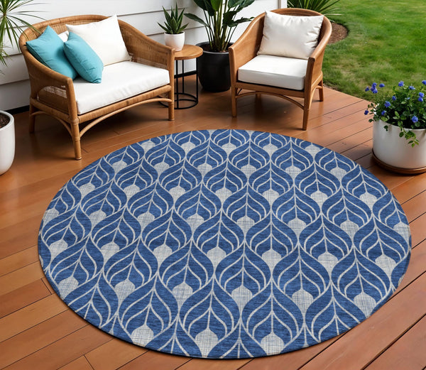 Homeroots 3' Beige And Taupe Geometric Washable Area Rug For Indoor Or Outdoor Use - Stylish And Durable 8' Round Polyester 596047