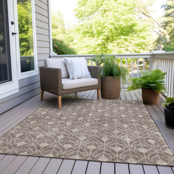 Homeroots 3' Beige And Taupe Geometric Washable Area Rug For Indoor Or Outdoor Use - Stylish And Durable 3' X 5' Polyester 596069
