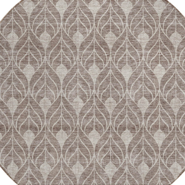 Homeroots 3' Beige And Taupe Geometric Washable Area Rug For Indoor Or Outdoor Use - Stylish And Durable 8' Round Polyester 596071
