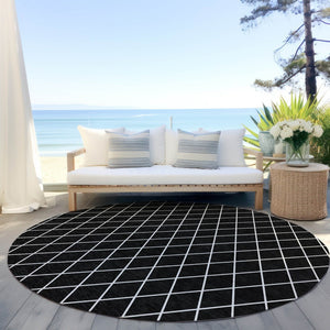 HomeRoots 5' Modern Black and Ivory Geometric Area Rug - Durable, Washable Design for Indoor and Outdoor Use 8' Round 596083