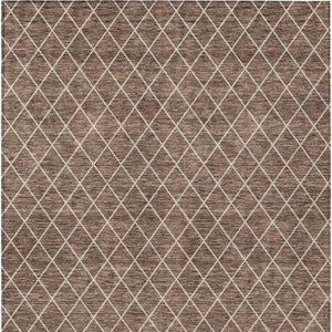 Homeroots 3' Beige And Ivory Geometric Washable Area Rug For Indoor And Outdoor Spaces - Durable Design! 5' X 8' Polyester 596088