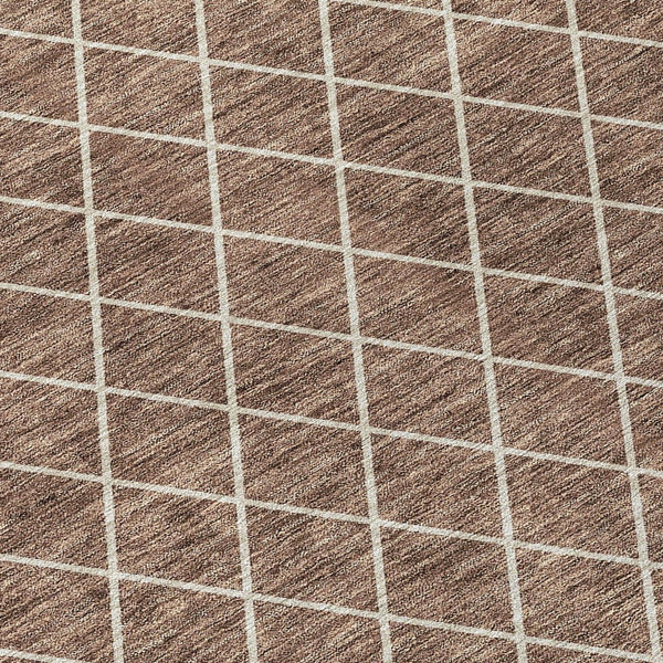 Homeroots 3' Beige And Ivory Geometric Washable Area Rug For Indoor And Outdoor Spaces - Durable Design! 10' X 14' Polyester 596092