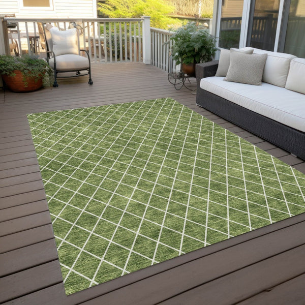 HomeRoots 9' X 12' Washable Green and Ivory Geometric Area Rug - Durable, Versatile, Perfect for Indoor/Outdoor Use 596103