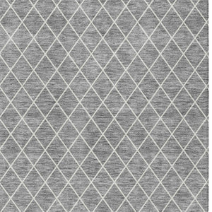 Homeroots 3' Beige And Ivory Geometric Washable Area Rug For Indoor And Outdoor Spaces - Durable Design! 5' X 8' Polyester 596106