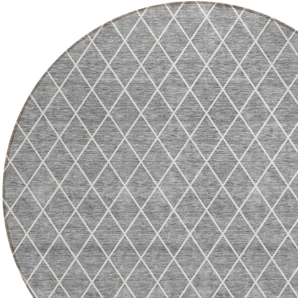 Homeroots 3' Beige And Ivory Geometric Washable Area Rug For Indoor And Outdoor Spaces - Durable Design! 8' Round Polyester 596107