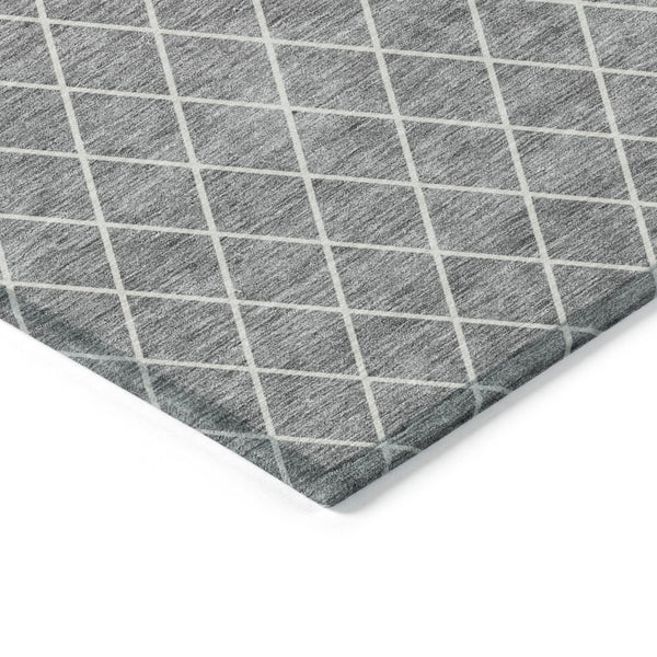 HomeRoots 9' X 12' Gray And Ivory Geometric Washable Rug - Stylish, Durable & Versatile for Indoor/Outdoor Spaces 596109