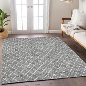 HomeRoots 9' X 12' Gray And Ivory Geometric Washable Rug - Stylish, Durable & Versatile for Indoor/Outdoor Spaces 596109