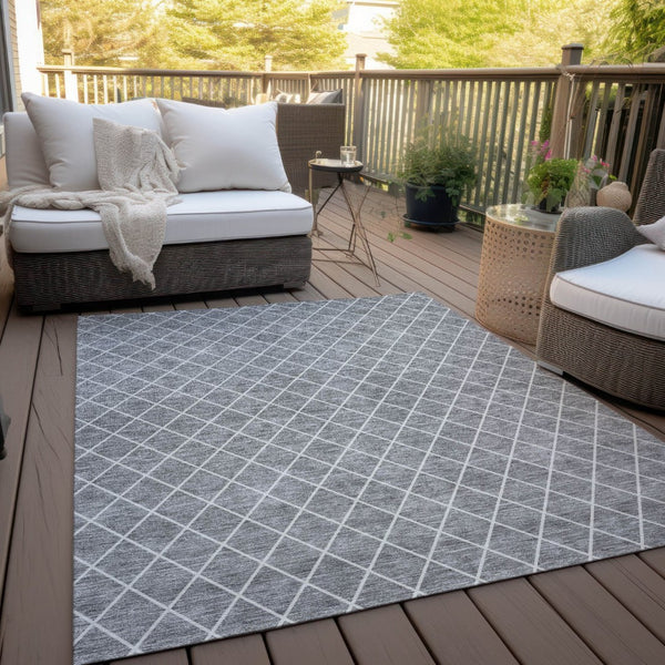 HomeRoots 5' Gray and Ivory Geometric Area Rug – Stylish, Washable Indoor/Outdoor Rug for High-Traffic Homes 10' X 14' 596110