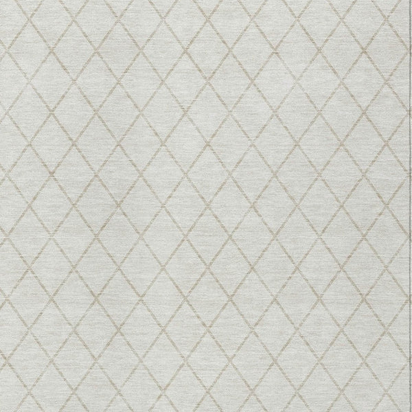 Homeroots 3' Beige And Ivory Geometric Washable Area Rug For Indoor And Outdoor Spaces - Durable Design! 3' X 5' Polyester 596111