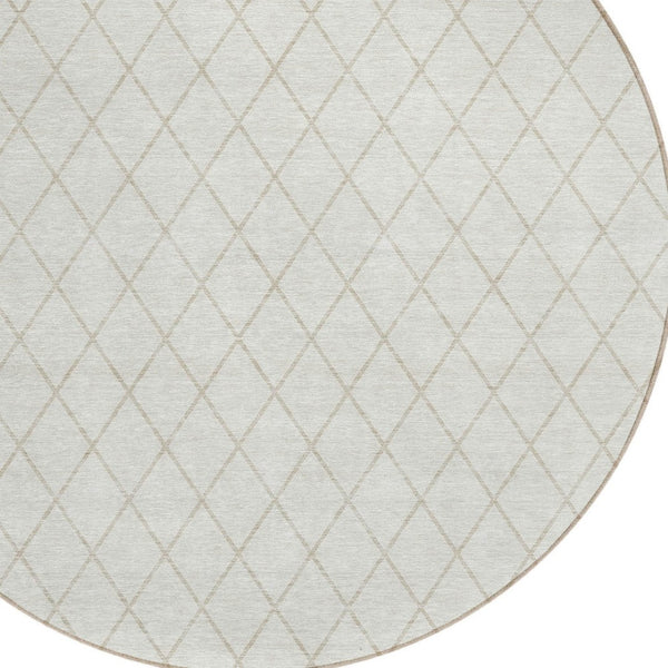 HomeRoots 5' Stylish Ivory and Beige Geometric Area Rug – Durable, Washable Design for Indoor and Outdoor Use 8' Round 596113