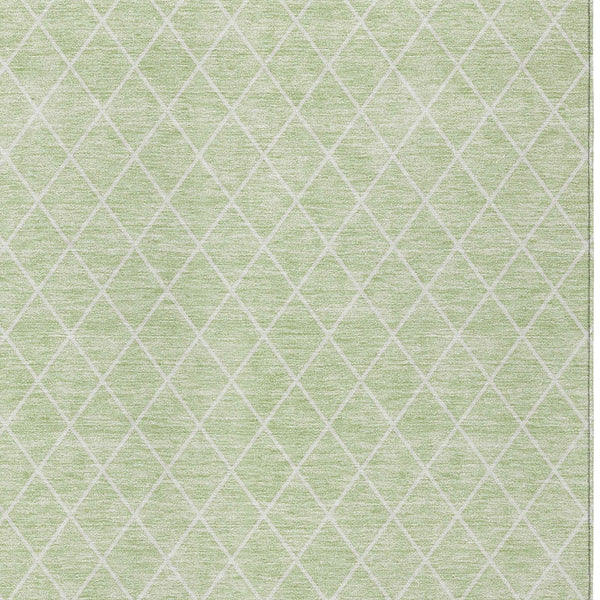 Homeroots 3' Beige And Ivory Geometric Washable Area Rug For Indoor And Outdoor Spaces - Durable Design! 8' X 10' Polyester 596126