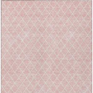 Homeroots 3' Beige And Ivory Geometric Washable Area Rug For Indoor And Outdoor Spaces - Durable Design! 5' X 8' Polyester 596136