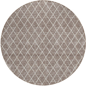 Homeroots 3' Beige And Ivory Geometric Washable Area Rug For Indoor And Outdoor Spaces - Durable Design! 8' Round Polyester 596149