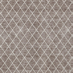 Homeroots 3' Beige And Ivory Geometric Washable Area Rug For Indoor And Outdoor Spaces - Durable Design! 10' X 14' Polyester 596152