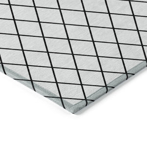 Homeroots 3' Beige And Ivory Geometric Washable Area Rug For Indoor And Outdoor Spaces - Durable Design! 9' X 12' Polyester 596157