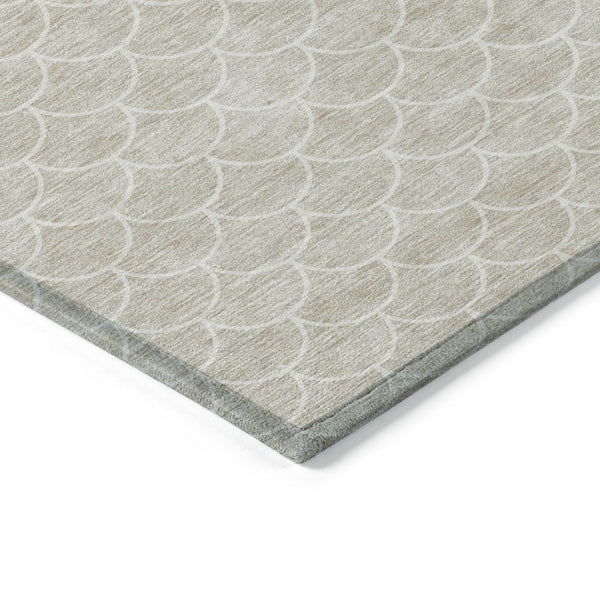 Homeroots 3' Stylish Beige And Ivory Geometric Washable Area Rug For Indoor And Outdoor Spaces, Durable Design 5' X 8' Polyester 596160
