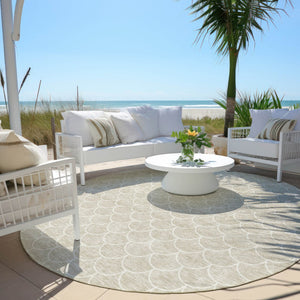 HomeRoots 5' Beige and Ivory Geometric Area Rug - Stylish, Washable, Durable Design for Indoor and Outdoor Spaces 8' Round 596161