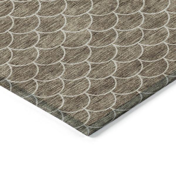 Homeroots 3' Stylish Beige And Ivory Geometric Washable Area Rug For Indoor And Outdoor Spaces, Durable Design 3' X 5' Polyester 596171