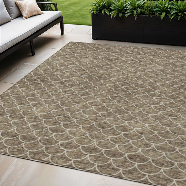 Homeroots 3' Stylish Beige And Ivory Geometric Washable Area Rug For Indoor And Outdoor Spaces, Durable Design 5' X 8' Polyester 596172