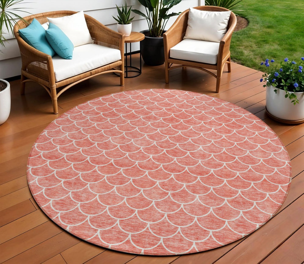 HomeRoots 5' Salmon and Ivory Geometric Area Rug - Stylish, Washable, Indoor/Outdoor Durability for Any Space 8' Round 596203