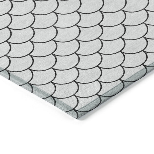 Homeroots 3' Stylish Beige And Ivory Geometric Washable Area Rug For Indoor And Outdoor Spaces, Durable Design 9' X 12' Polyester 596223