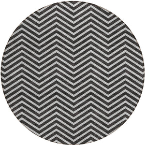 Homeroots 3' Artichoke Green Chevron Indoor Outdoor Area Rug - Stylish, Washable, Durable For High Traffic Areas 8' Round Polyester 596245
