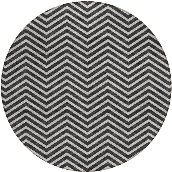 Homeroots 3' Artichoke Green Chevron Indoor Outdoor Area Rug - Stylish, Washable, Durable For High Traffic Areas 8' Round Polyester 596245