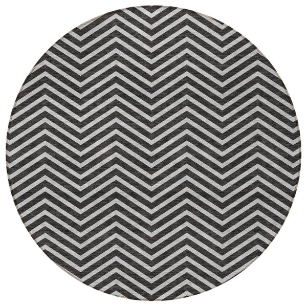 Homeroots 3' Artichoke Green Chevron Indoor Outdoor Area Rug - Stylish, Washable, Durable For High Traffic Areas 8' Round Polyester 596245