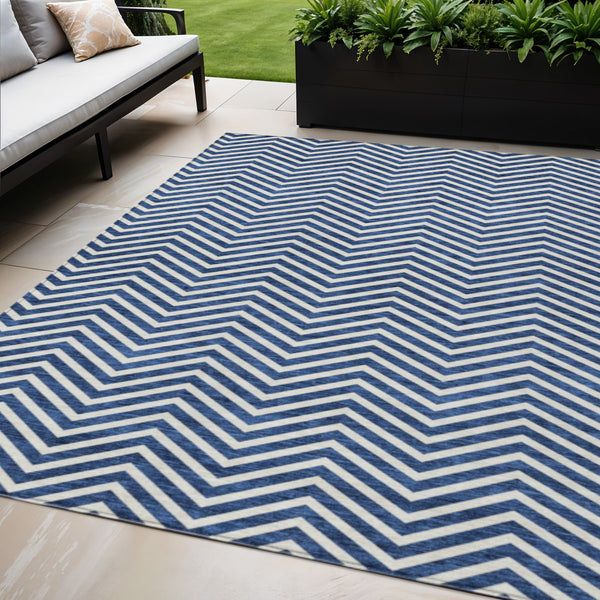 Homeroots 3' Artichoke Green Chevron Indoor Outdoor Area Rug - Stylish, Washable, Durable For High Traffic Areas 5' X 8' Polyester 596256