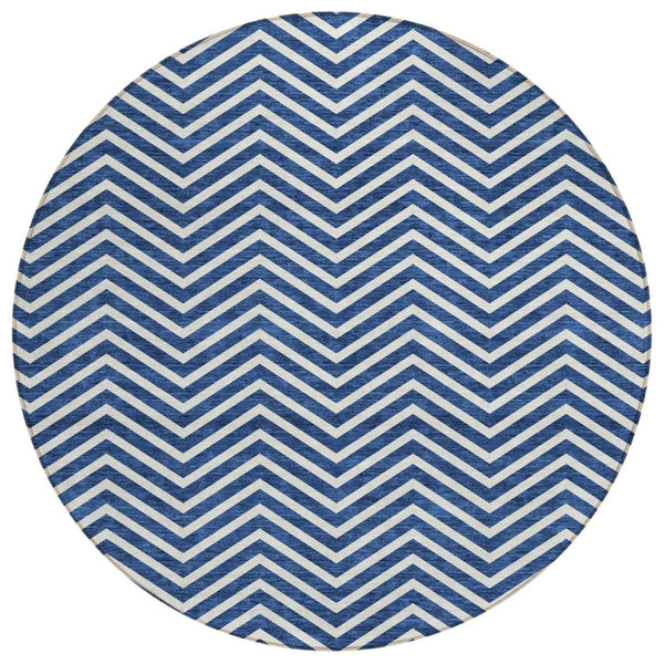HomeRoots 5' Blue and Ivory Chevron Area Rug – Stylish, Washable, Durable Design for Indoor or Outdoor Spaces 8' Round 596257