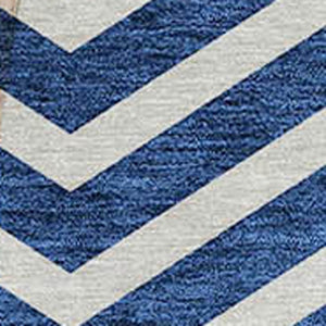 Homeroots 3' Artichoke Green Chevron Indoor Outdoor Area Rug - Stylish, Washable, Durable For High Traffic Areas 8' Round Polyester 596257