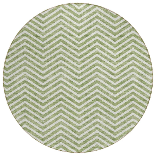 HomeRoots 5' Green and Ivory Chevron Washable Area Rug - Stylish, Durable, and Easy-Care for Indoor & Outdoor Spaces 8' Round 596263